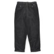 画像2: 90-00's DOCKERS 2タック 太畝コーデュロイトラウザー "FADE BLACK" (2)