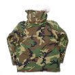 画像2: 00's US.ARMY ECWCS ウッドランドカモ柄 GORE-TEX PARKA "DEADSTOCK / RAFF付き" (2)