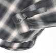 画像4: 00's Eddie Bauer マチ付き フランネルシャツ "Black Omble Plaid" (4)