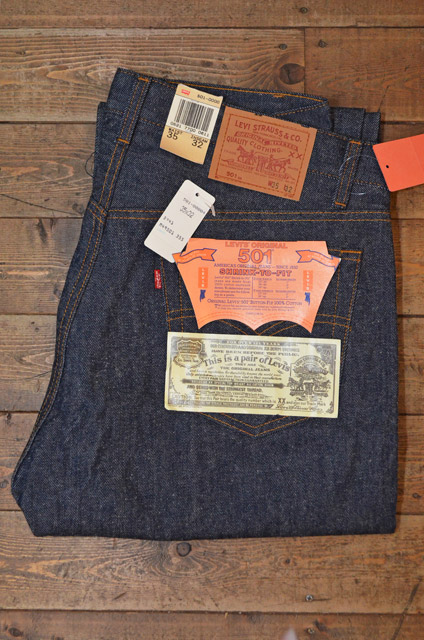 DEAD STOCK 90s LEVI'S 501 MADE IN USA