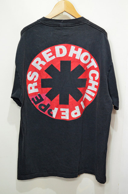 ○○の長さ○○部分の写真Red Hot Chili Peppers Tシャツ