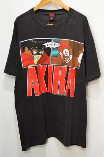 AKIRA  Tシャツ Fashion victim