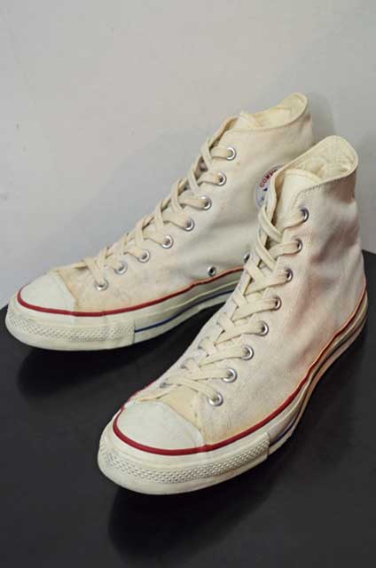 cream colored converse shoes